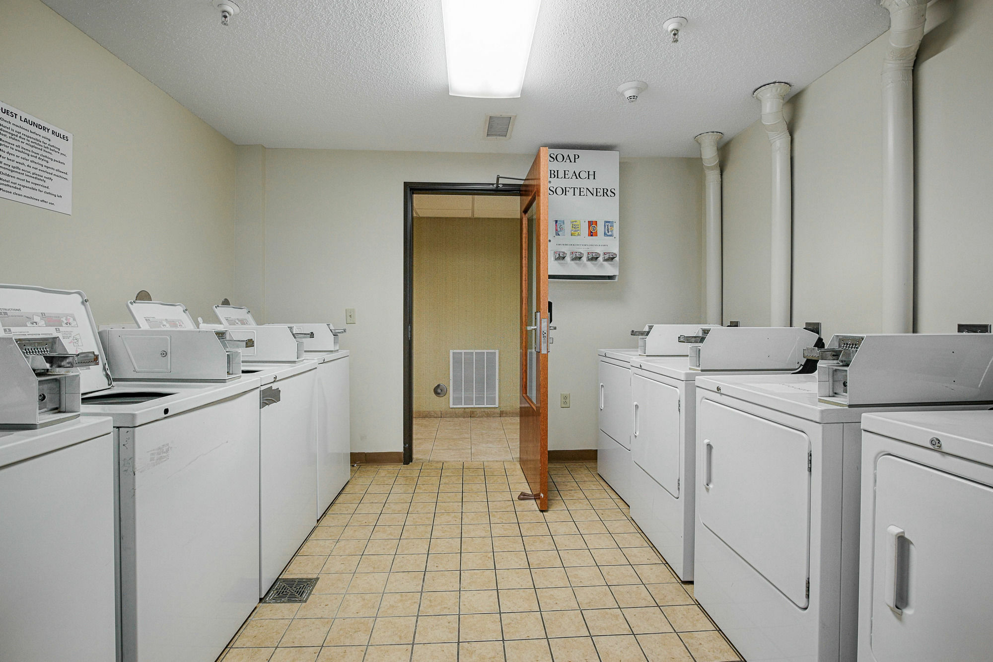 Welcome Suites-โอแฟลอน ภายนอก รูปภาพ